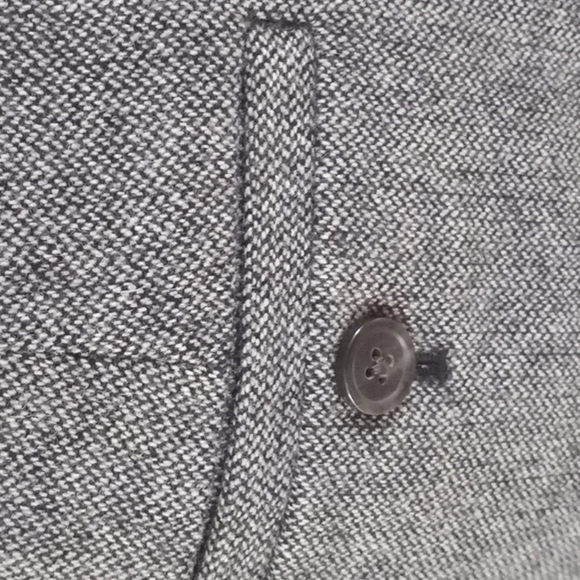 Eddie Bauer Classic Wool Blend Light Gray Skirt - Picture 11 of 15